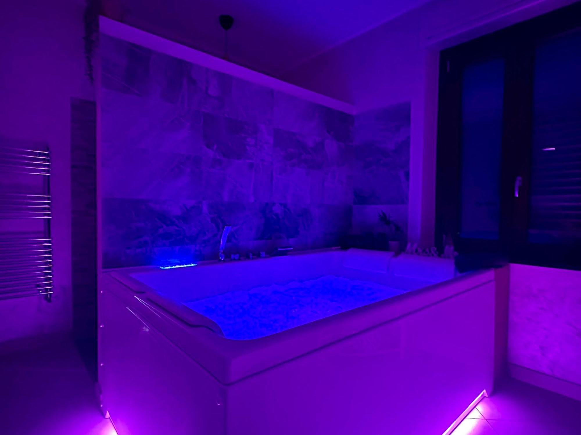 Appartamento In Villa Con Piscina Privata E Jacuzzi Ad Uso Esclusivo Rivarolo Canavese Esterno foto